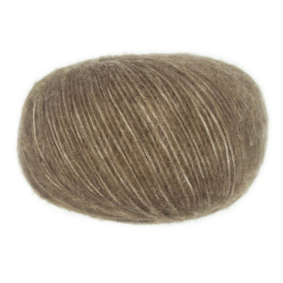 Airspun by Jody Long Color # 004 Leather