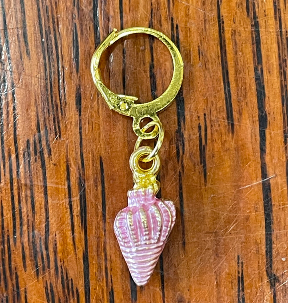 Gold Enamle Pink Sea Shell Stitch Marker