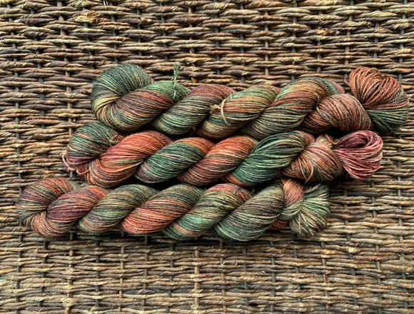 Luster Wool color National Forest HSFC