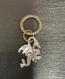 Dragón de Plata con marcador de puntada de anillo de bronce