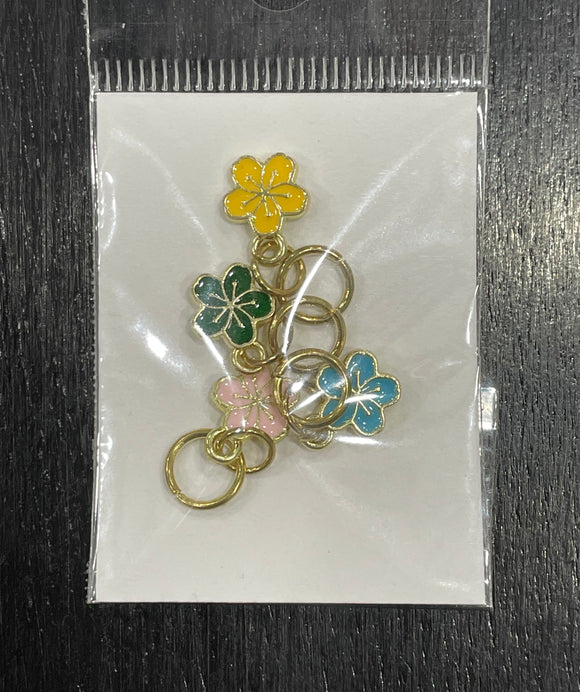 4 piece Small Flowers in Bloom Stitch Markers Closed Ring, Blue, Green, Pink, Yellow