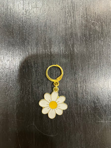 Gold Enamel Daisy Stitch Marker