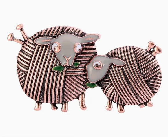 1pc Vintage Lamb Brooch - Knitted Striped Enamel Pin with Drip Oil Finish in Rose Gold