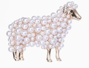 Purl-Skin Sheep Gold and White Broach