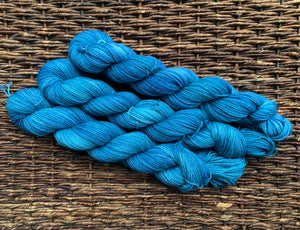 Luster Wool color Surf's Up HSFC