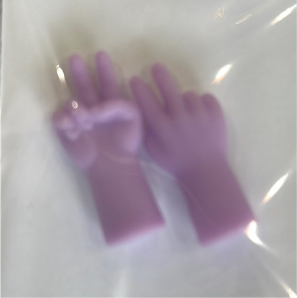 Right Hand Peace Sign Needle Point Protectors, Purple